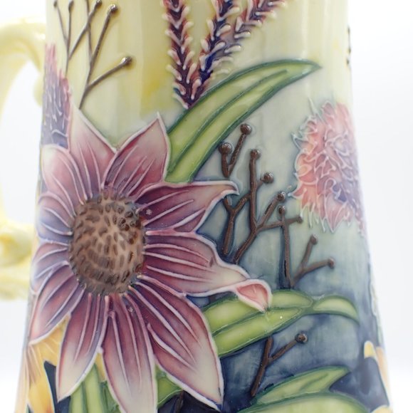 OLD TUPTON WARE/Summer Bouquet Vintage Pitcher/Vase. - Picture 10 of 11